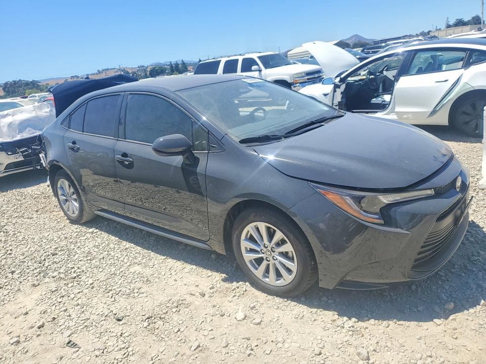 2026 TOYOTA COROLLA LE 4