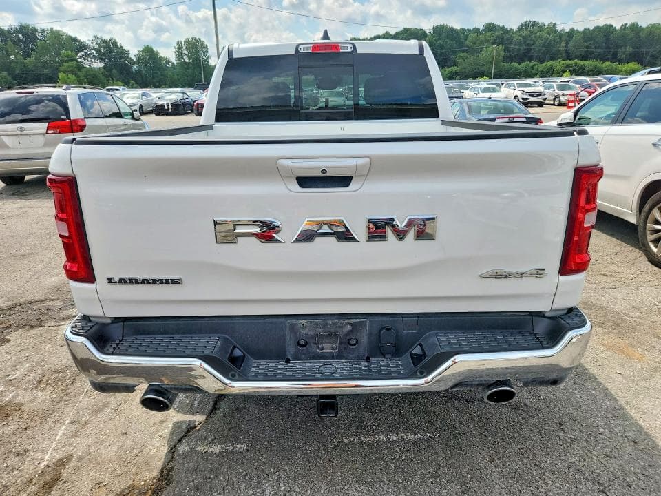 2026 RAM 1500 LARAMIE 6