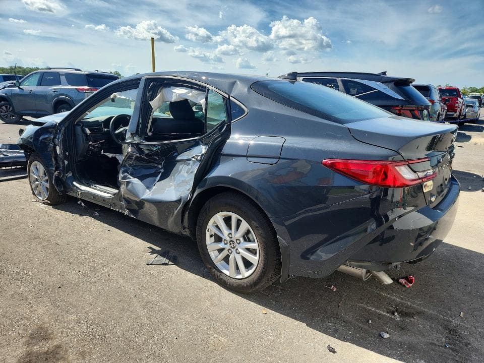2026 TOYOTA CAMRY LE 2