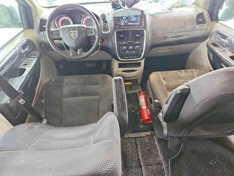 2020 DODGE GRAND CARAVAN SE 8