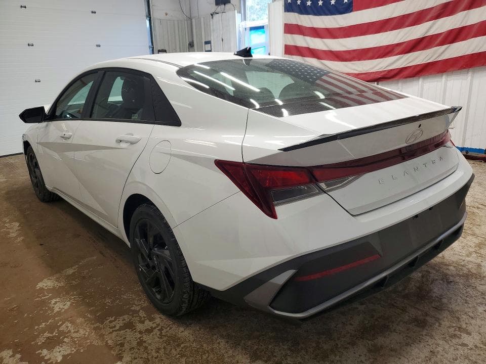2026 HYUNDAI ELANTRA SEL SPORT 2
