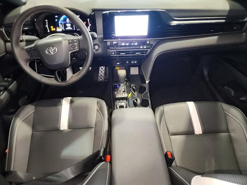 2026 TOYOTA CAMRY SE 8