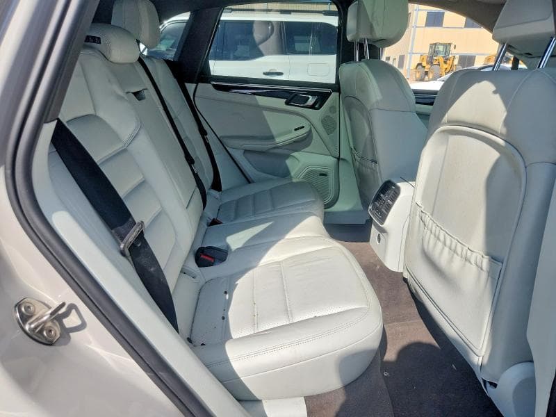 2021 PORSCHE MACAN S 10