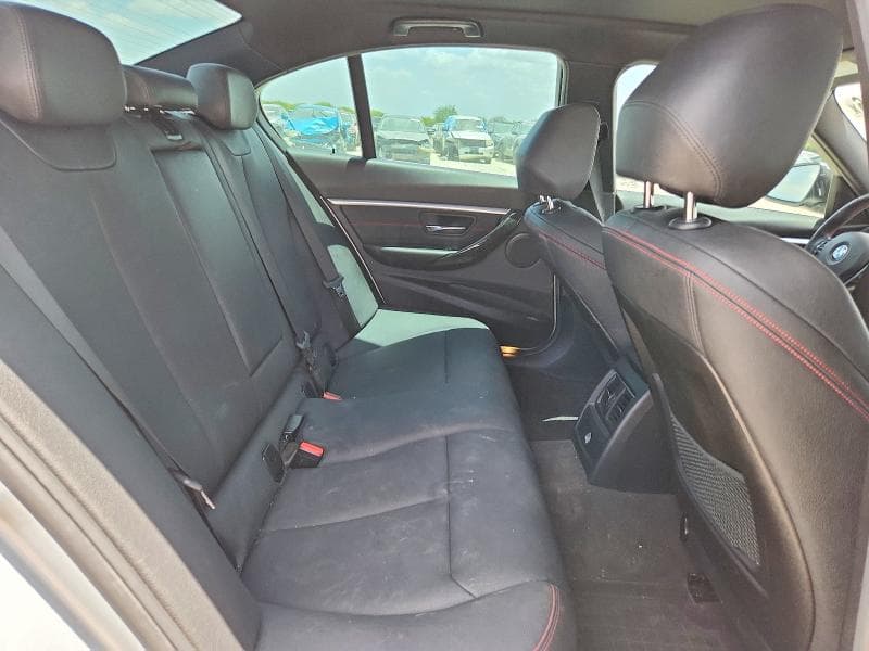 2017 BMW 330E 10