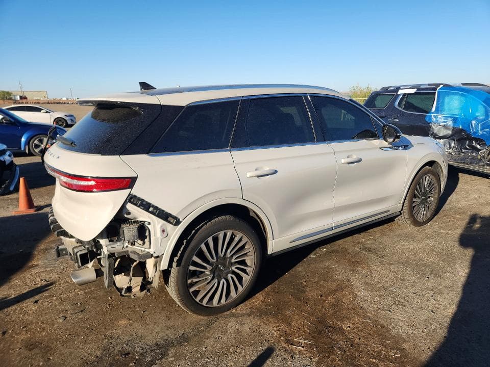 2021 LINCOLN CORSAIR RESERVE 3