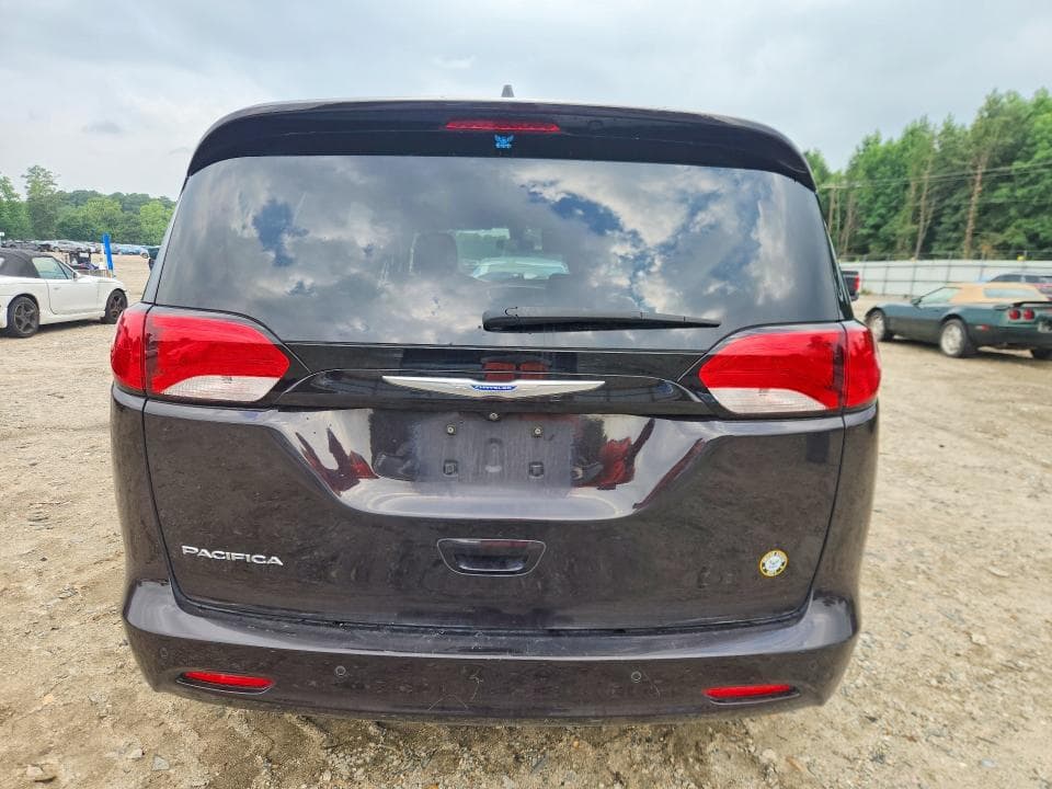 2018 CHRYSLER PACIFICA TOURING 6