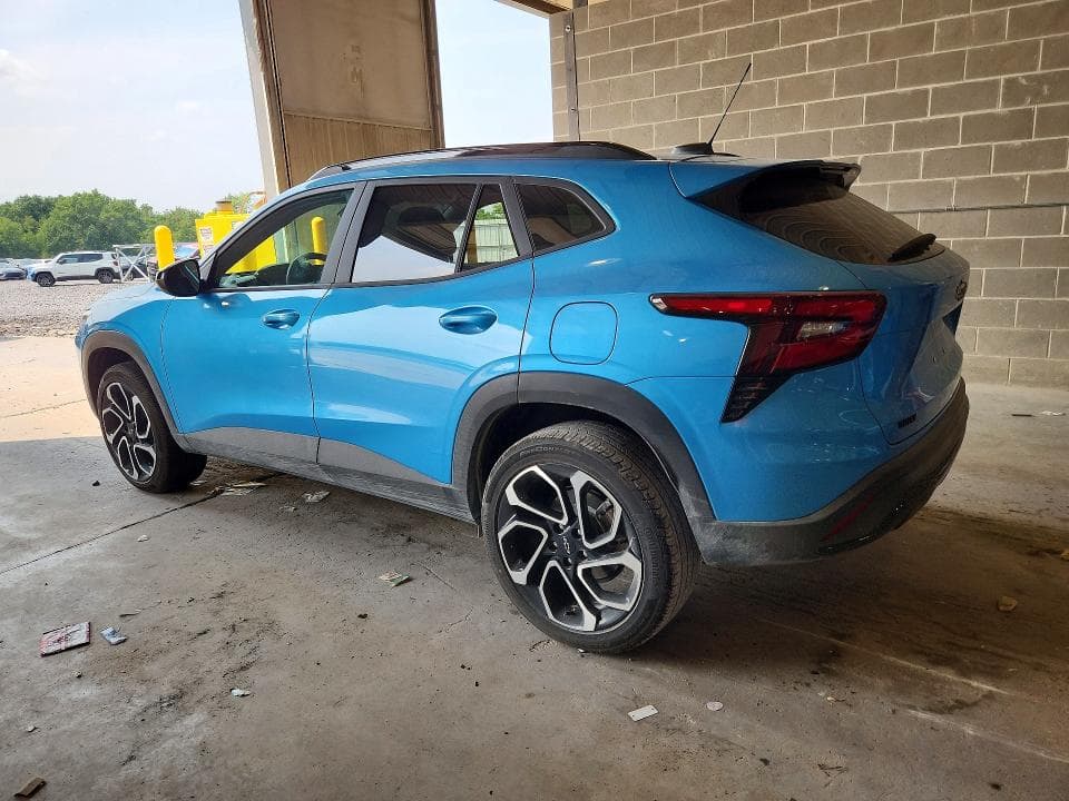 2025 CHEVROLET TRAX 2