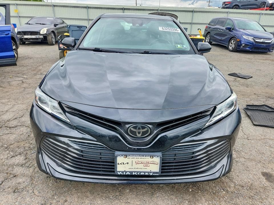 2020 TOYOTA CAMRY LE 5