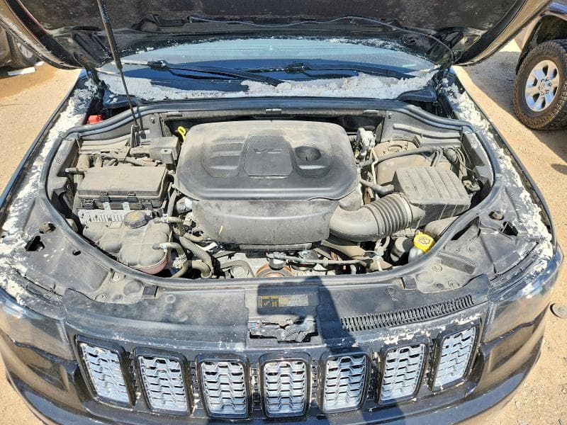 2020 JEEP GRAND CHEROKEE LAREDO 11