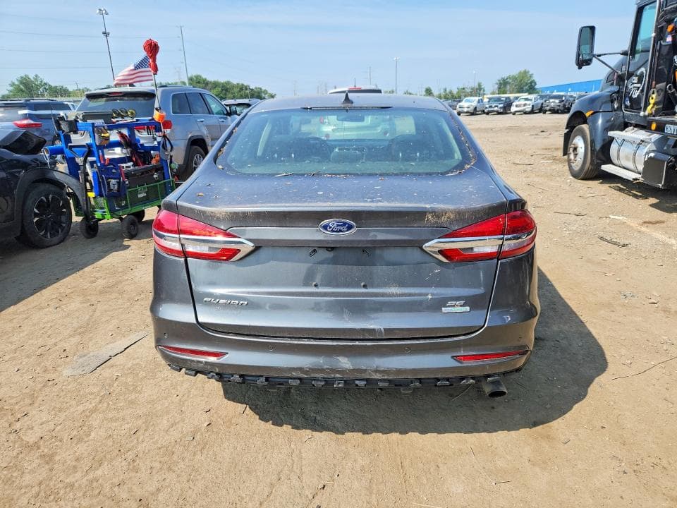 2020 FORD FUSION SE 6