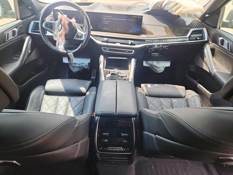 2025 BMW X6 XDRIVE40I 8