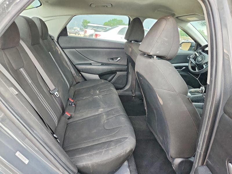 2024 HYUNDAI ELANTRA SEL 10