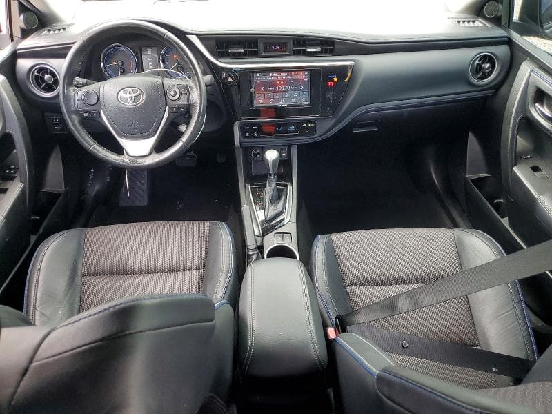 2018 TOYOTA COROLLA SE 8