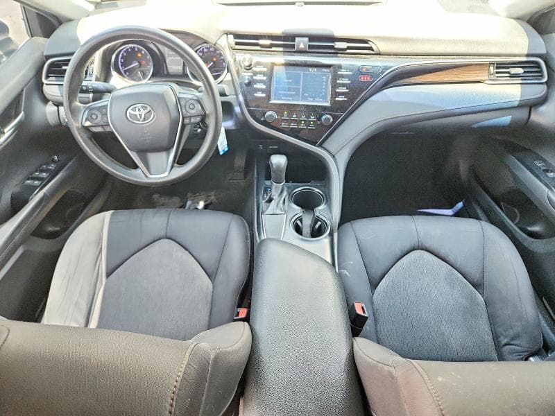 2019 TOYOTA CAMRY LE 8