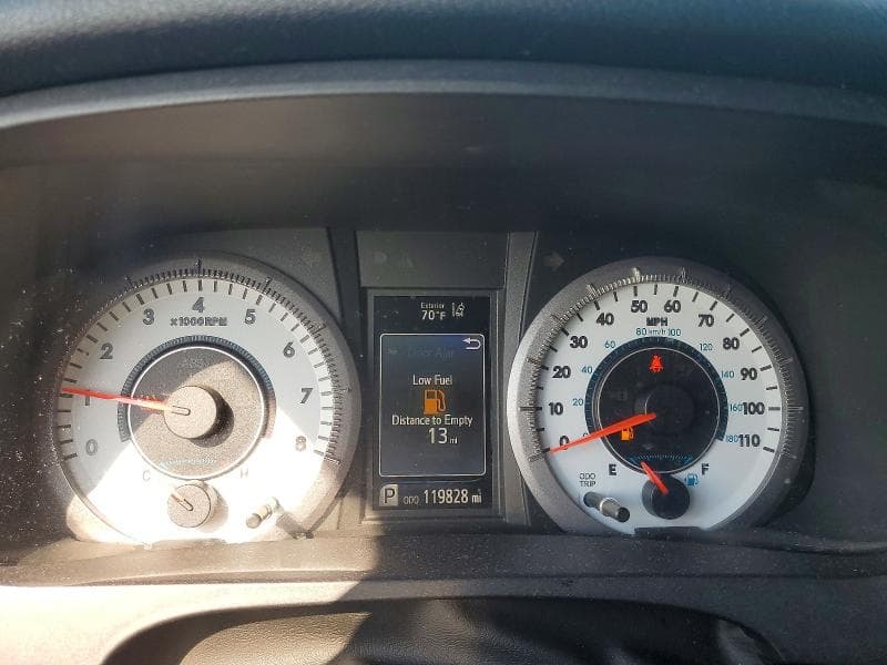 2019 TOYOTA SIENNA SE 8-PASSENGER 9