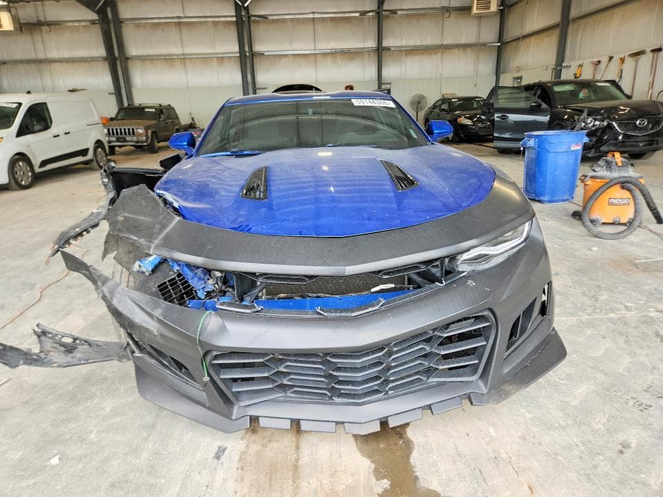 2018 CHEVROLET CAMARO LT 5
