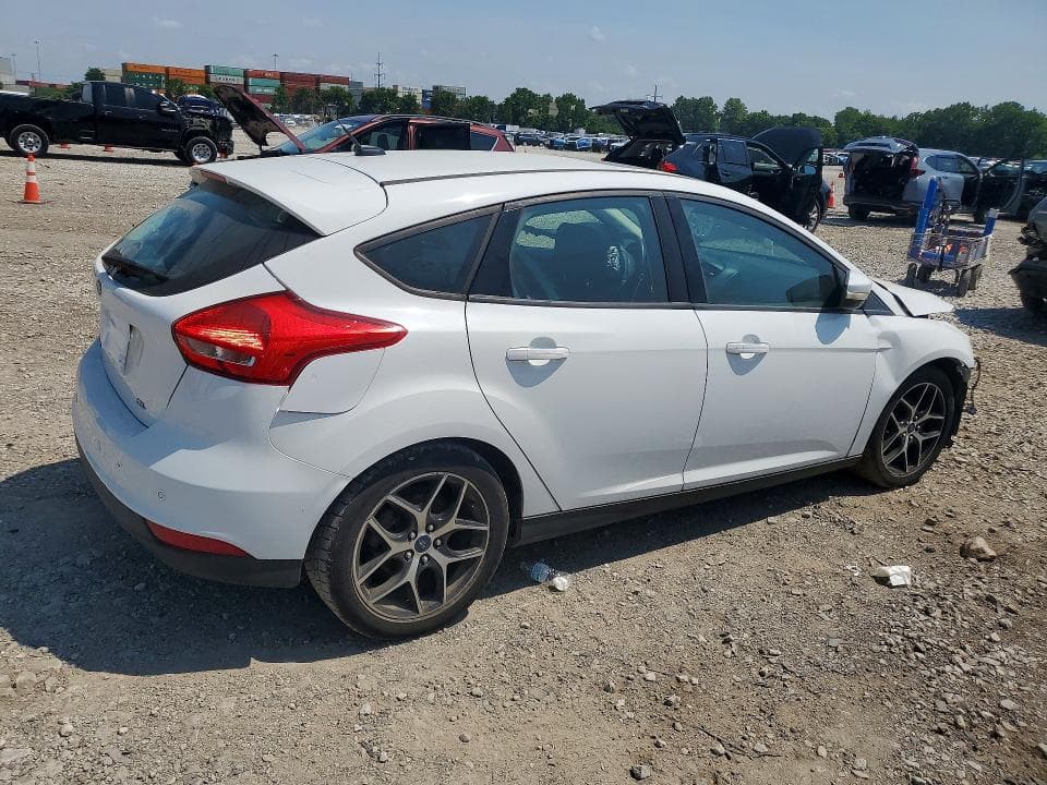 2017 FORD FOCUS SEL 3