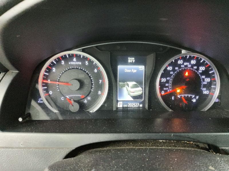 2017 TOYOTA CAMRY SE 9