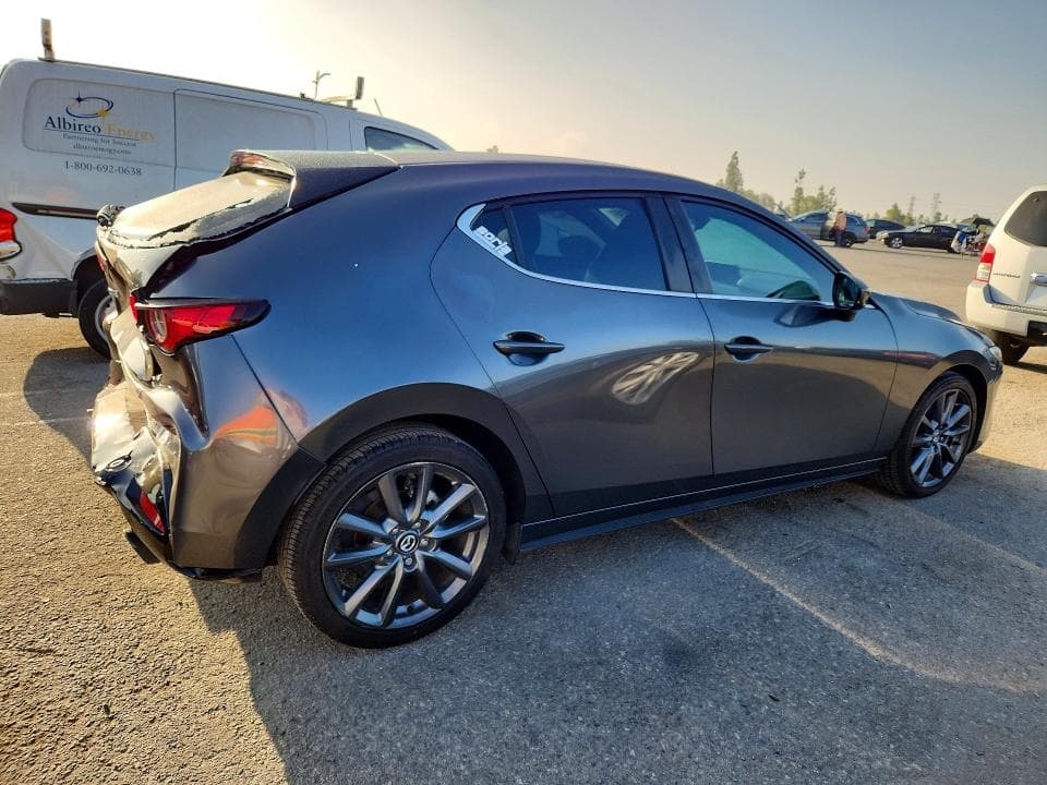 2023 MAZDA 3 SELECT 3