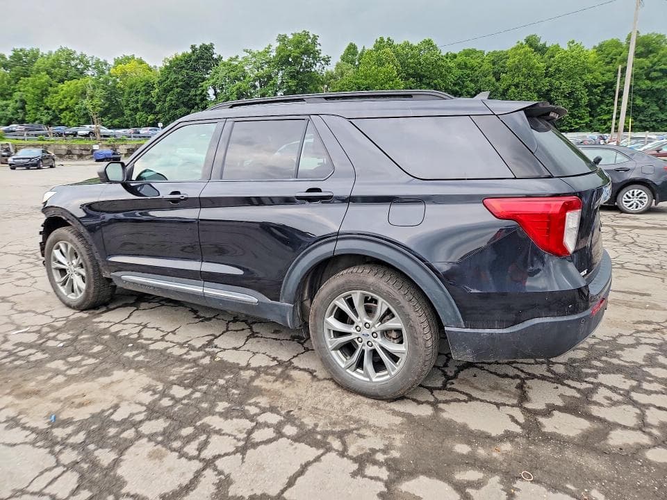 2021 FORD EXPLORER XLT 2
