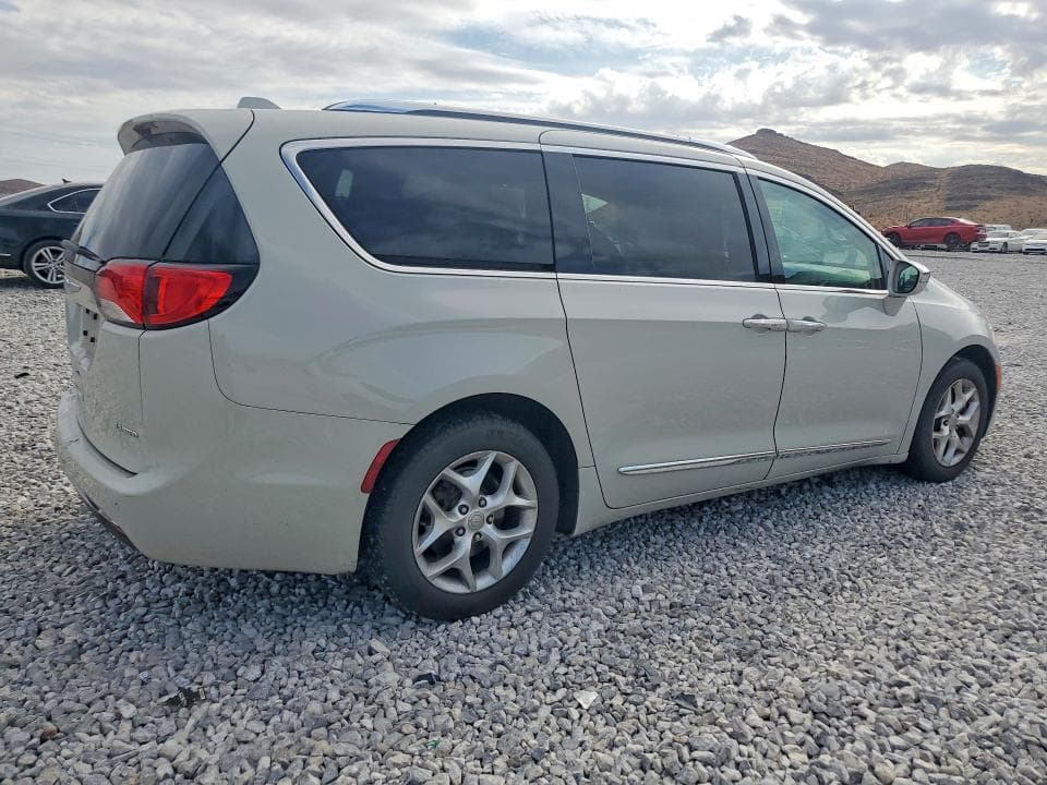 2020 CHRYSLER PACIFICA LIMITED 3