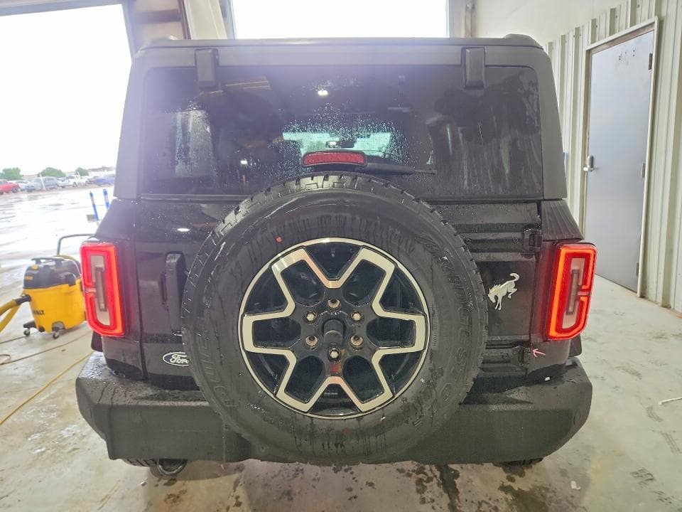 2026 FORD BRONCO OUTER BANKS 6
