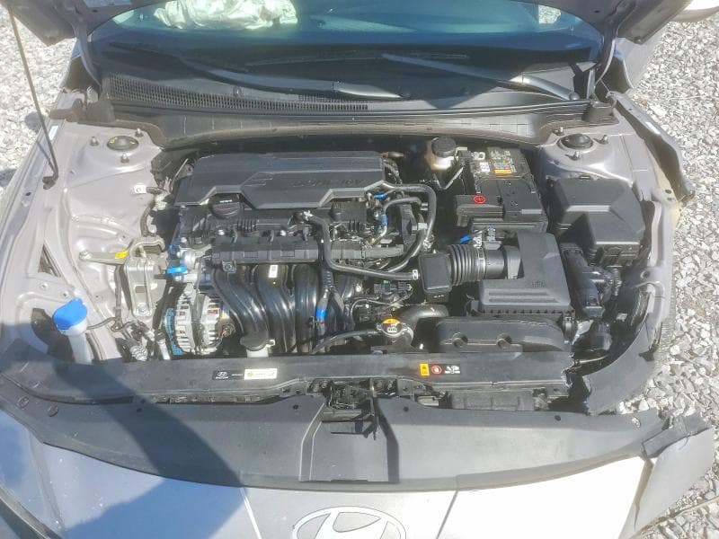 2025 HYUNDAI ELANTRA SE 11
