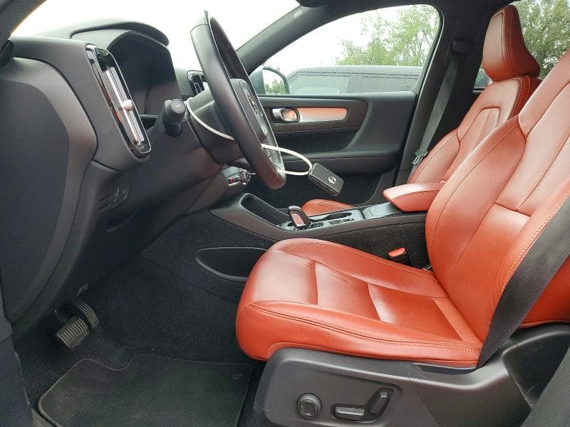 2019 VOLVO XC40 T5 MOMENTUM 7