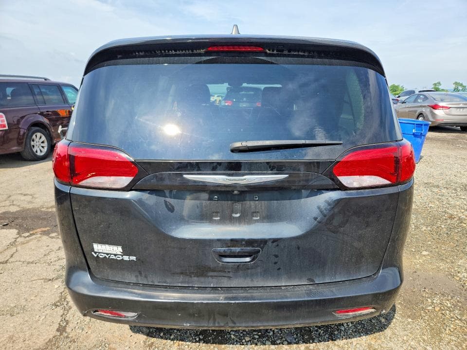 2021 CHRYSLER VOYAGER LXI 6