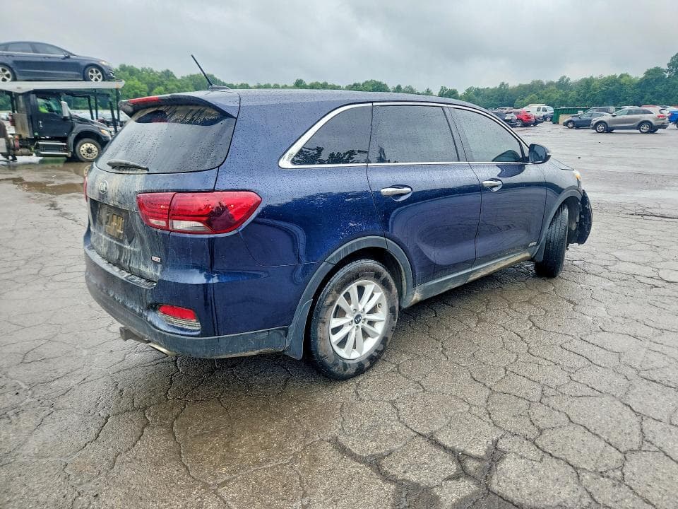 2020 KIA SORENTO LX 3