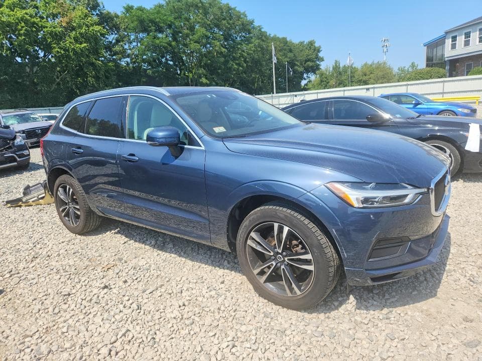 2020 VOLVO XC60 T5 MOMENTUM 4