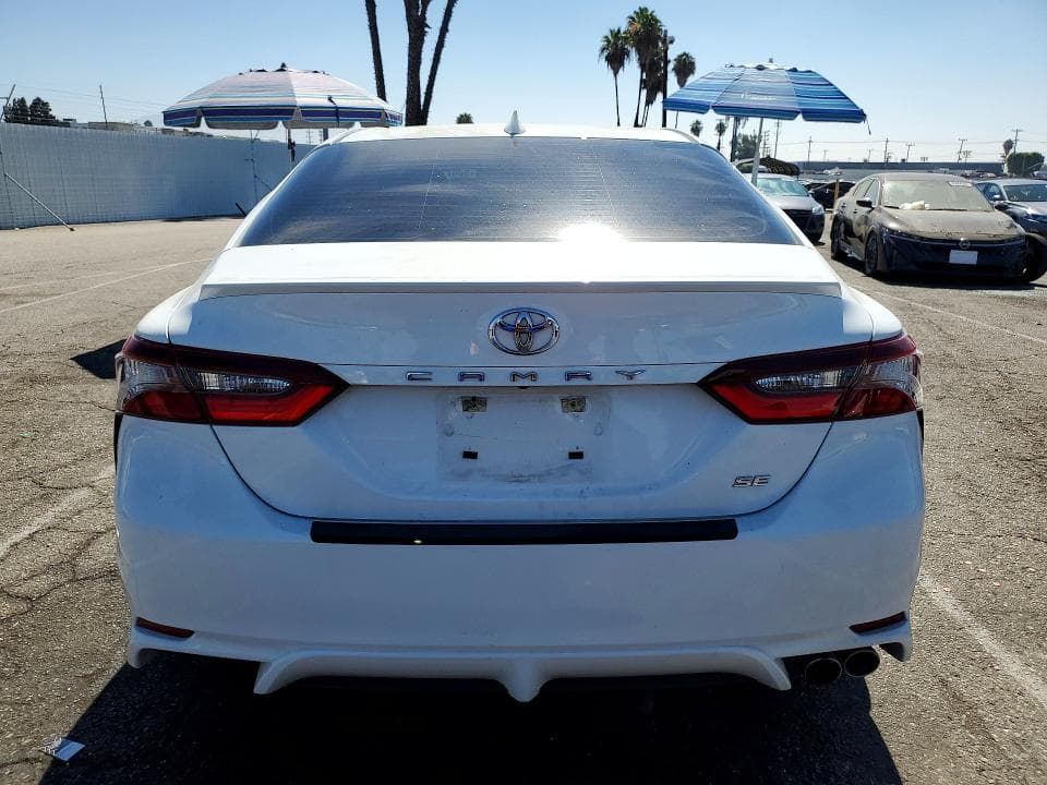2022 TOYOTA CAMRY SE 6