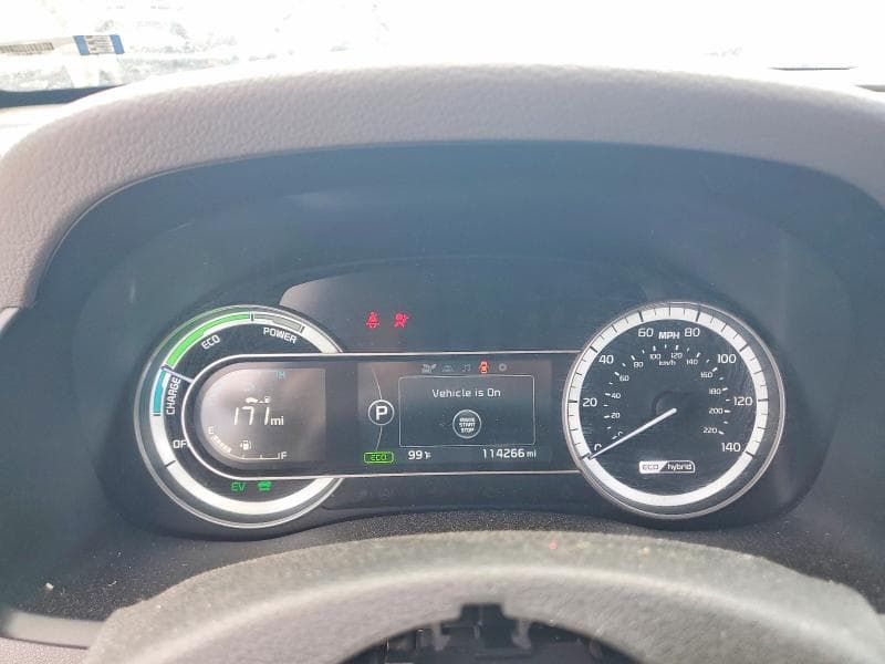 2018 KIA NIRO LX 9