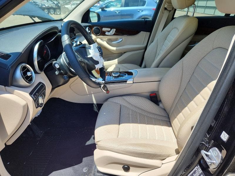 2019 MERCEDES-BENZ GLC 300 4MATIC 7