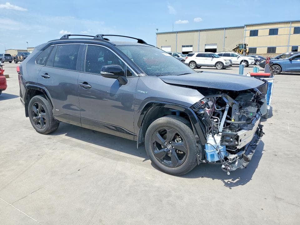 2021 TOYOTA RAV4 XSE 4