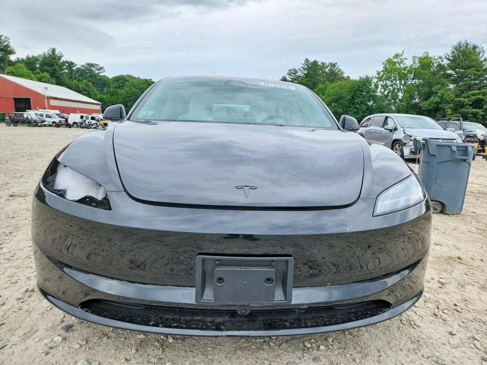 2026 TESLA MODEL 3 5