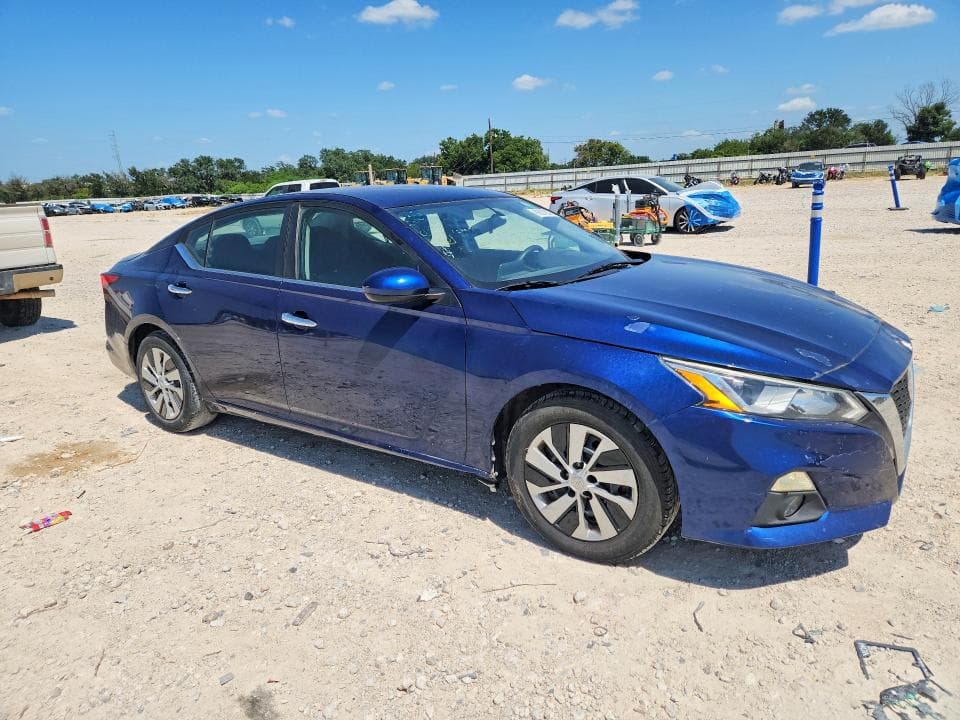 2019 NISSAN ALTIMA S 4