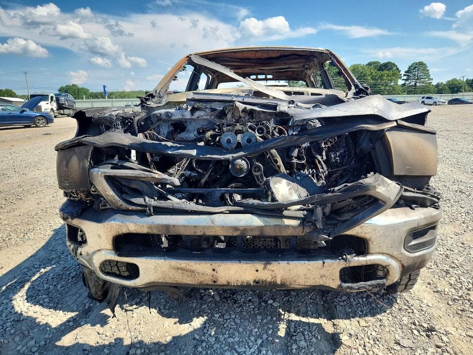 2019 RAM 1500 LARAMIE 5