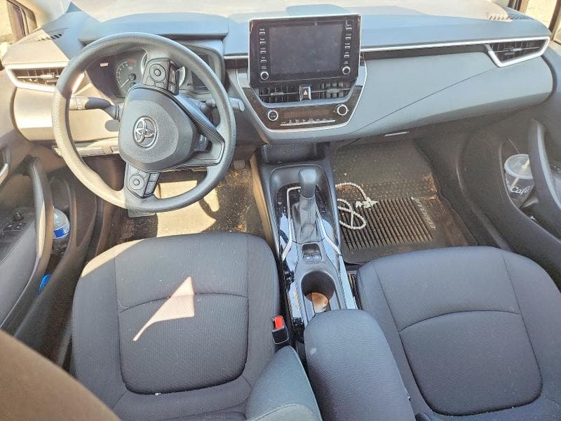 2020 TOYOTA COROLLA LE 8