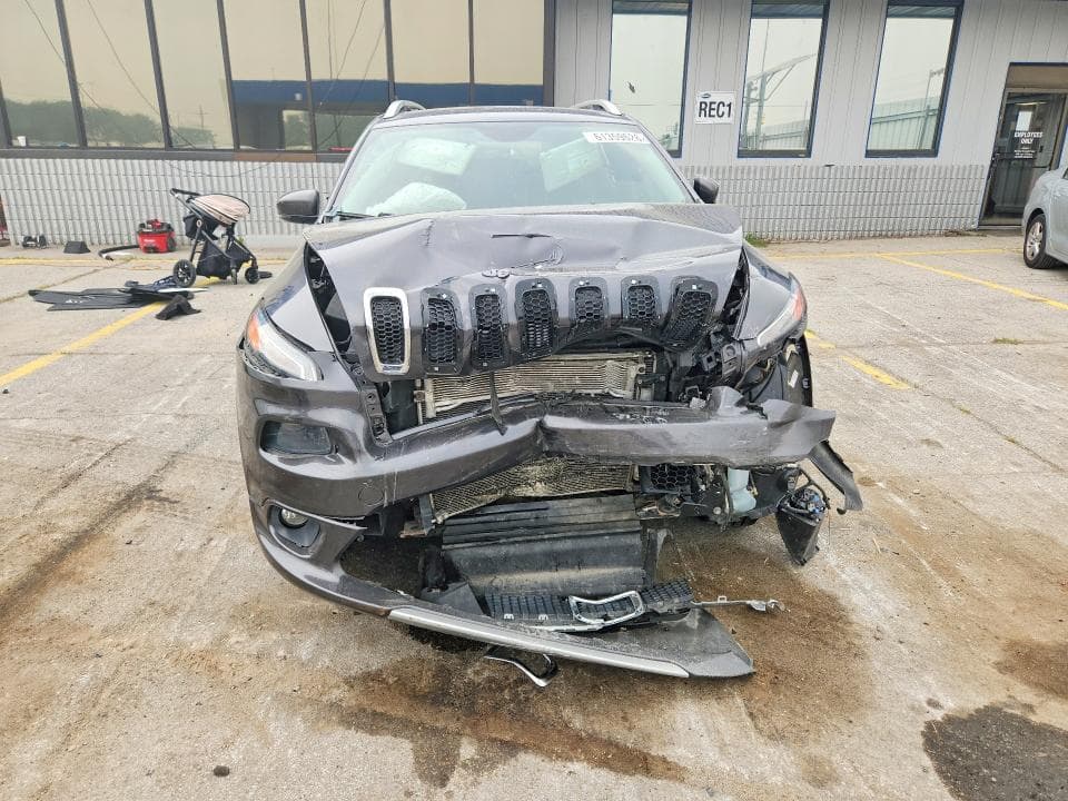 2018 JEEP CHEROKEE OVERLAND 5