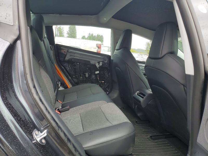2026 TESLA MODEL 3 10