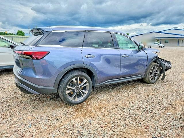2023 INFINITI QX60 LUXE 3