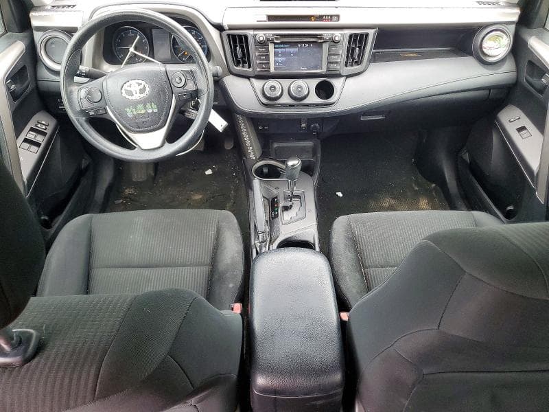 2017 TOYOTA RAV4 LE 8