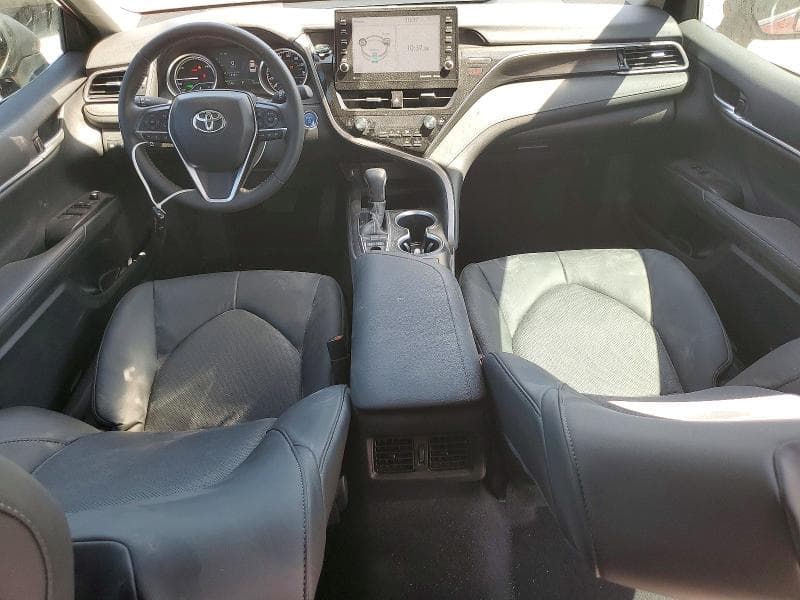 2024 TOYOTA CAMRY XLE 8