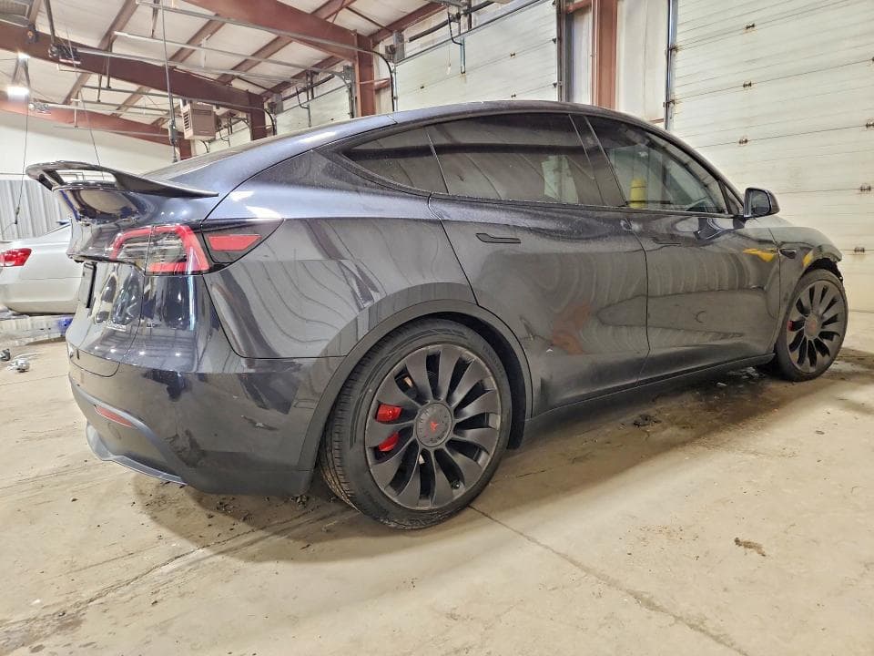 2024 TESLA MODEL Y 3