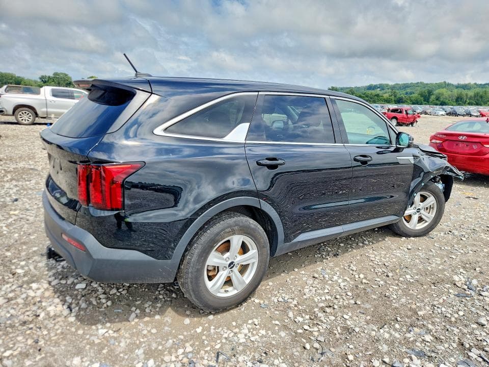 2023 KIA SORENTO LX 3