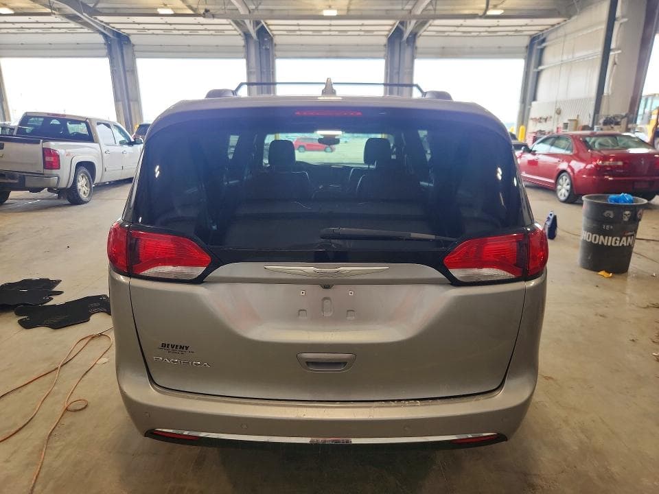 2017 CHRYSLER PACIFICA TOURING L 6