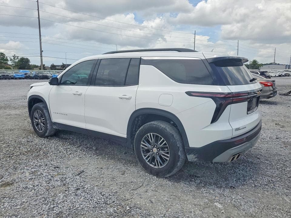 2025 CHEVROLET TRAVERSE LT 2