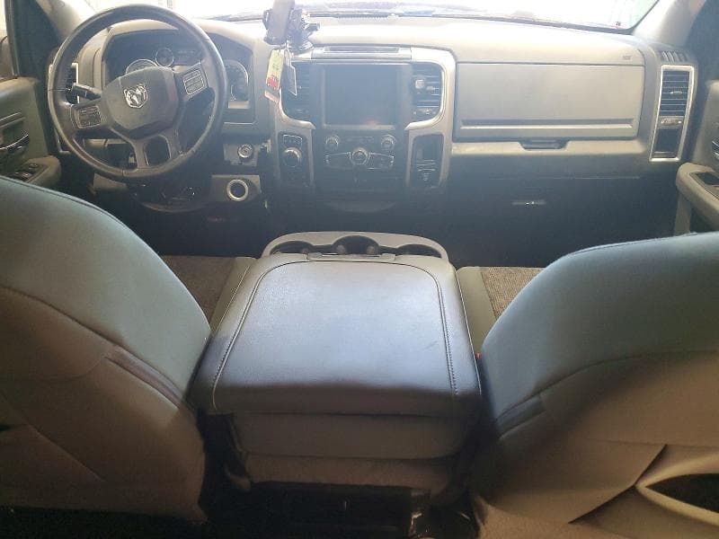 2019 RAM 1500 CLASSIC SLT 8