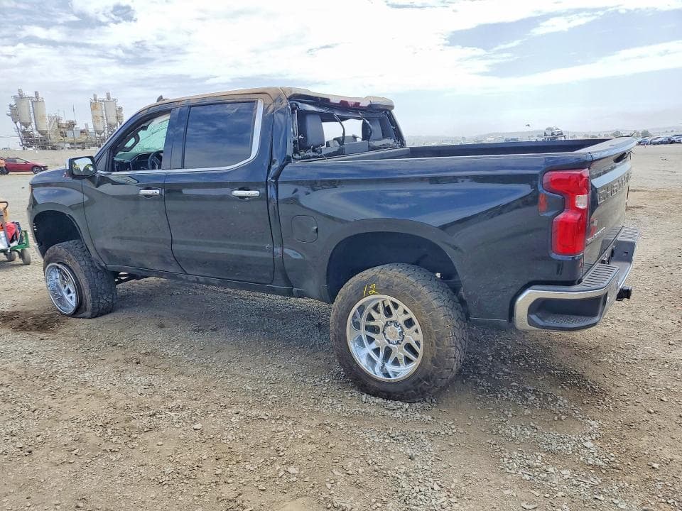 2023 CHEVROLET SILVERADO K1500 LTZ 2